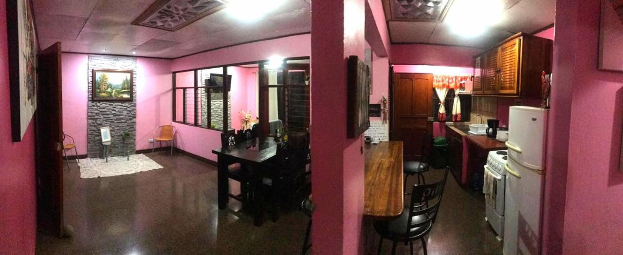 Airport Traveler'S Home Alajuela Esterno foto