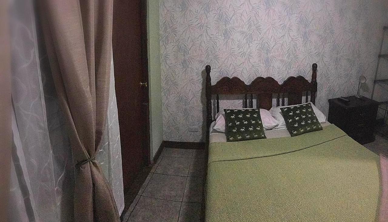 Airport Traveler'S Home Alajuela Esterno foto