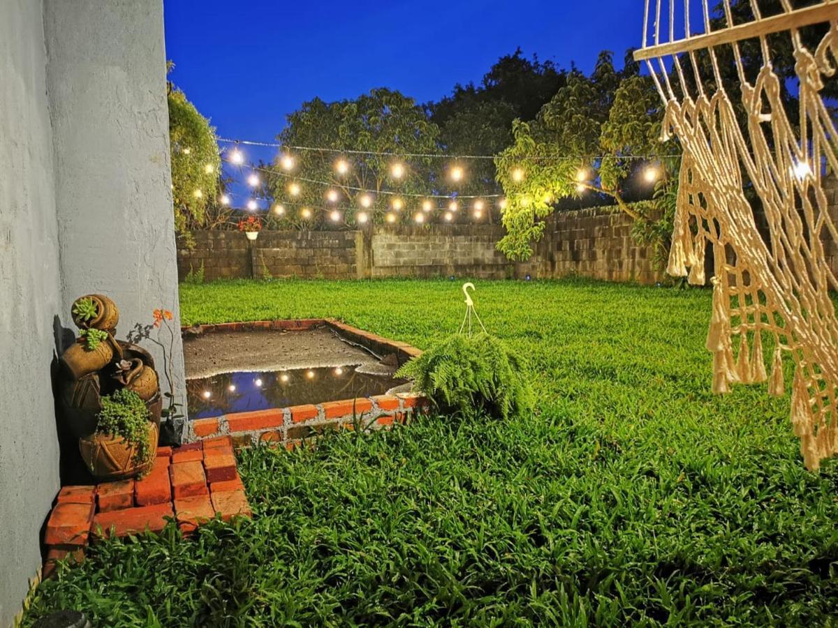 Airport Traveler'S Home Alajuela Esterno foto